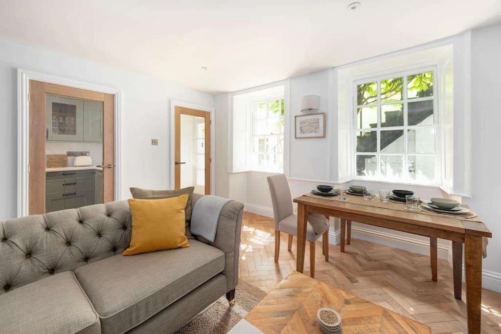 Spacious Apartment - 5 Minutes Walk To Bath Abbey Exteriér fotografie