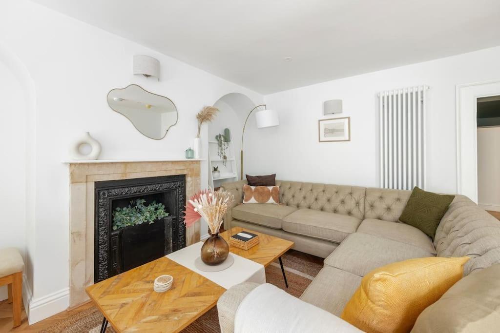Spacious Apartment - 5 Minutes Walk To Bath Abbey Exteriér fotografie