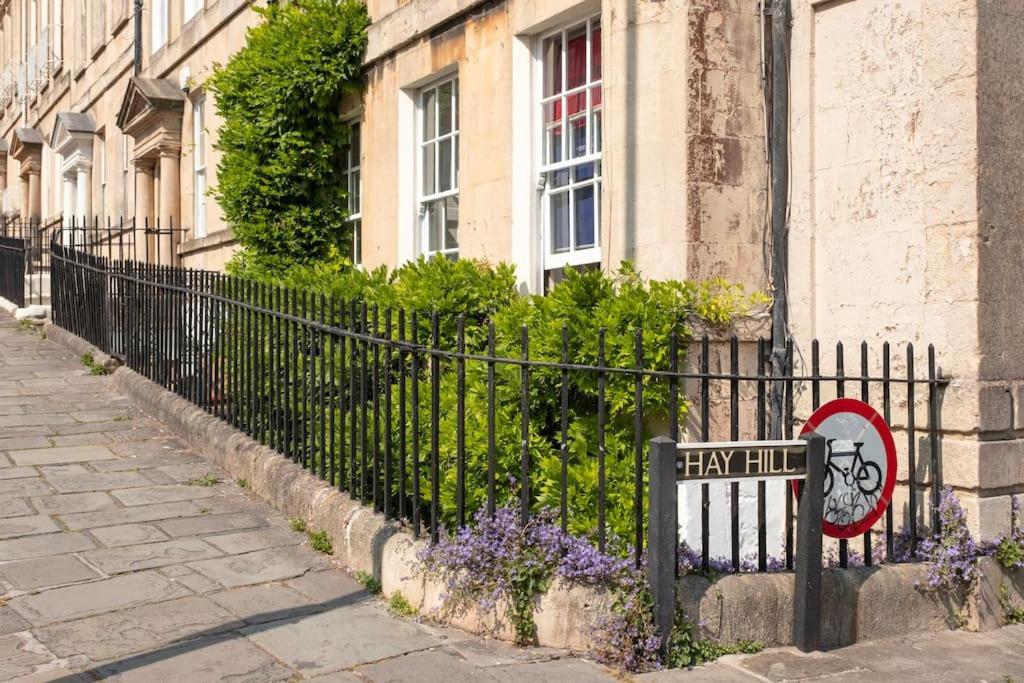 Spacious Apartment - 5 Minutes Walk To Bath Abbey Exteriér fotografie